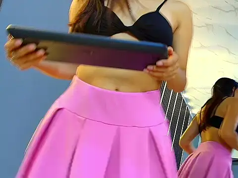 alison holand online show from March 18, 2026, 1:57 pm