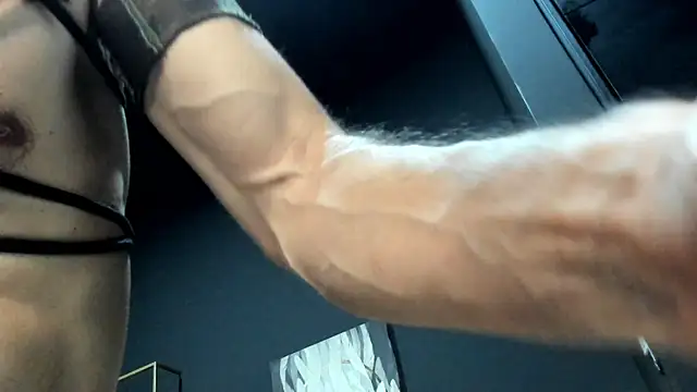 Jorge Perezz online show from April 1, 2026, 1:01 pm