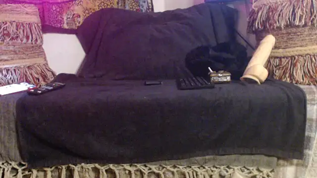 Snapshot of feetandcock85 chatting on March 31, 2026, 8:55 pm feetandcock85 online show from March 31, 2026, 8:55 pm