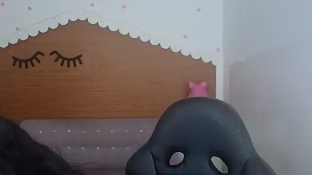 Snapshot of emily_smith_t chatting on April 3, 2026, 12:55 pm emily smith t online show from April 3, 2026, 12:55 pm