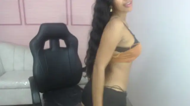 Snapshot of emily_smith_t chatting on March 22, 2026, 12:40 pm emily smith t online show from March 22, 2026, 12:40 pm