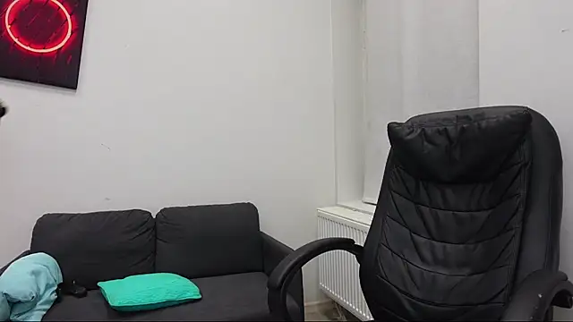 Nicky Diam online show from April 4, 2026, 6:25 pm