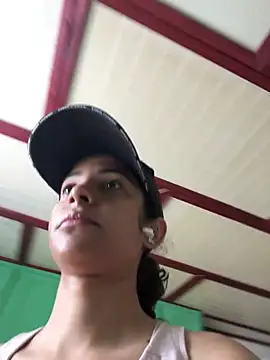 Snapshot of karlatiburcio chatting on July 19, 2026, 2:58 pm karlatiburcio online show from July 19, 2026, 2:58 pm