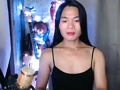 Snapshot of small_13 chatting on March 16, 2026, 3:48 pm small 13 online show from March 16, 2026, 3:48 pm