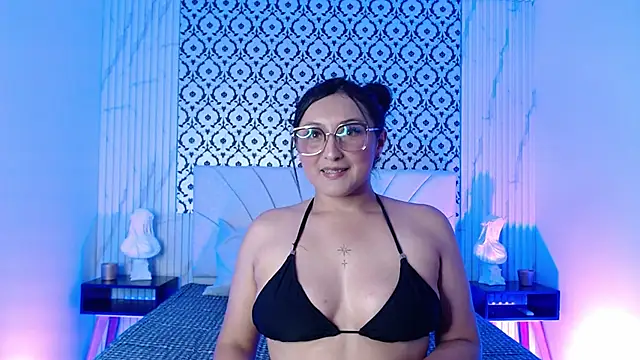 Snapshot of Annie_Brm chatting on March 24, 2026, 7:58 pm Annie Brm online show from March 24, 2026, 7:58 pm