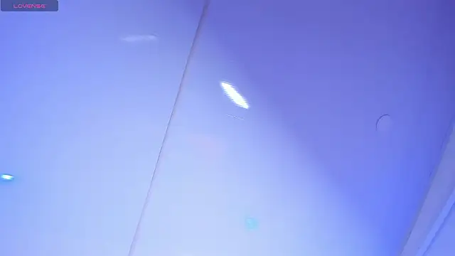 cuttie blondie online show from March 24, 2026, 11:10 am