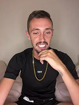 MeJross online show from April 3, 2026, 9:21 pm