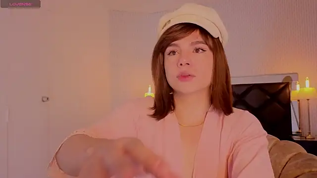 Snapshot of april_summer_ chatting on April 12, 2026, 9:07 pm april summer online show from April 12, 2026, 9:07 pm