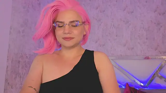 april summer  online show from May 16, 2026, 8:52 pm