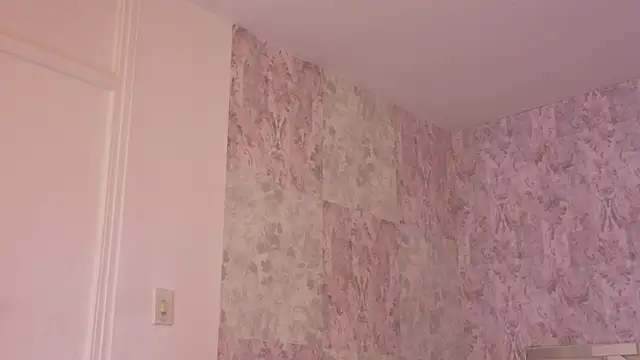 Snapshot of april_summer_ chatting on April 11, 2026, 8:23 pm april summer online show from April 11, 2026, 8:23 pm