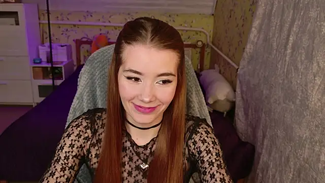 Lunavira online show from April 13, 2026, 6:12 pm