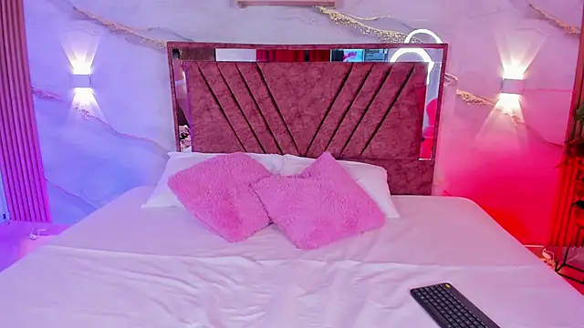 Snapshot of sofi_naughty__ chatting on March 22, 2026, 2:37 am sofi naughty online show from March 22, 2026, 2:37 am