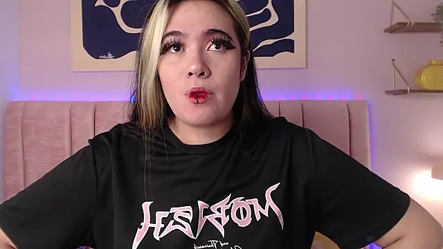 Snapshot of Liliith_Zeniith chatting on March 21, 2026, 3:41 am Liliith Zeniith online show from March 21, 2026, 3:41 am