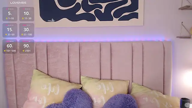 Snapshot of Liliith_Zeniith chatting on April 8, 2026, 8:43 pm Liliith Zeniith online show from April 8, 2026, 8:43 pm