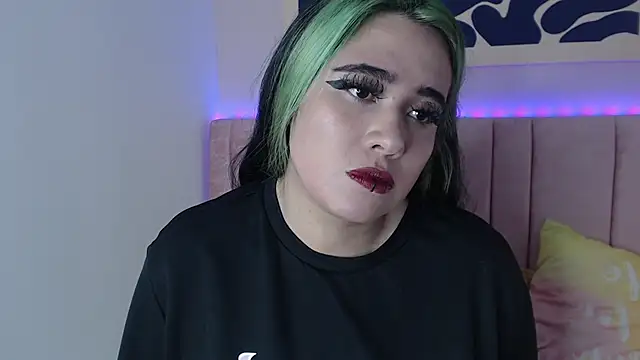 Snapshot of Liliith_Zeniith chatting on April 14, 2026, 8:14 pm Liliith Zeniith online show from April 14, 2026, 8:14 pm