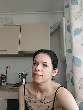 DeeaFoxy online show from April 4, 2026, 9:05 am