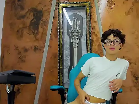 Novaneon  online show from March 13, 2026, 7:30 pm