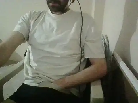 Bigfeet47dikcis17 online show from March 31, 2026, 7:38 pm