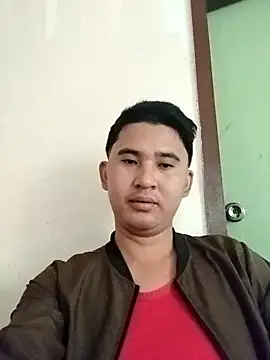 urhotasian online show from April 18, 2026, 2:03 am