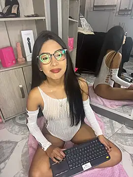 Gretel Streit online show from May 30, 2026, 3:46 am