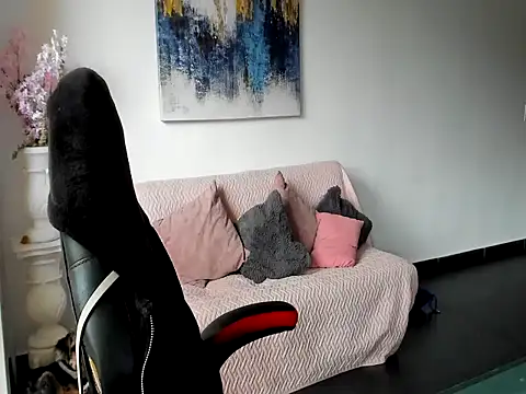 Snapshot of Lilyt_Cooper chatting on March 24, 2026, 8:53 pm Lilyt Cooper online show from March 24, 2026, 8:53 pm