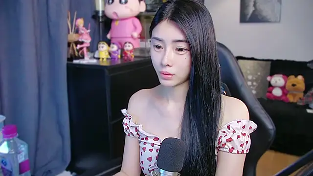 XiaoYuBao- online show from April 6, 2026, 4:52 pm