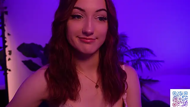 Snapshot of SweeetMila chatting on April 14, 2026, 6:02 pm SweeetMila online show from April 14, 2026, 6:02 pm