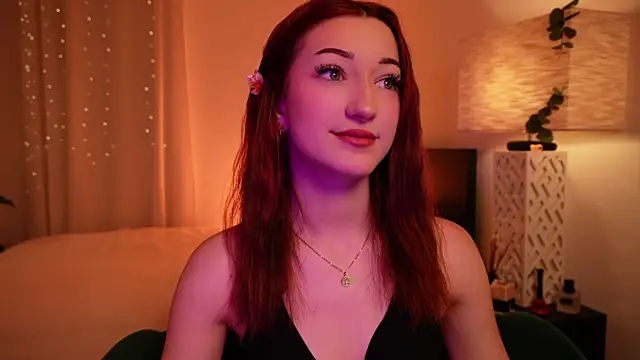 Snapshot of SweeetMila chatting on April 3, 2026, 3:40 pm SweeetMila online show from April 3, 2026, 3:40 pm