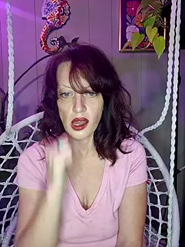 Snapshot of PurpleBunnyxo chatting on June 15, 2026, 5:29 am PurpleBunnyxo online show from June 15, 2026, 5:29 am
