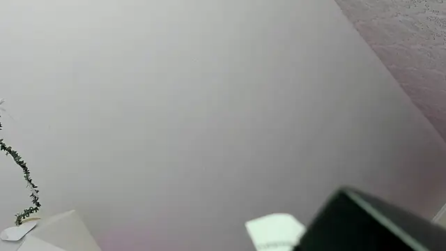 RileyNymph online show from May 27, 2026, 3:58 am