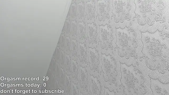 RileyNymph online show from May 9, 2026, 3:21 am