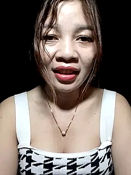 Yiyi102300 online show from March 19, 2026, 3:23 pm