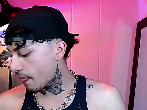 stevennavarro online show from April 5, 2026, 12:50 am