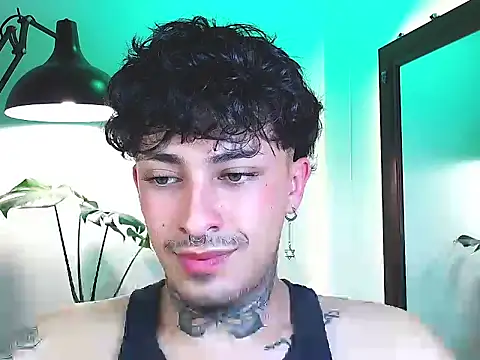 stevennavarro online show from April 11, 2026, 10:02 pm