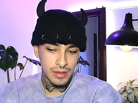 stevennavarro online show from March 24, 2026, 3:50 am