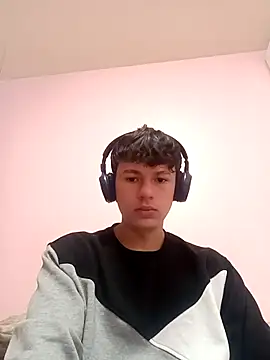 Snapshot of fercho_steel_twink chatting on March 30, 2026, 5:36 pm fercho steel twink online show from March 30, 2026, 5:36 pm