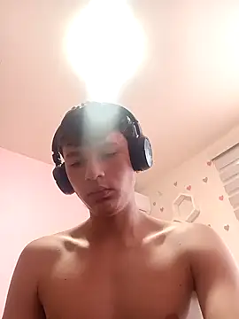 Snapshot of fercho_steel_twink chatting on March 31, 2026, 5:26 pm fercho steel twink online show from March 31, 2026, 5:26 pm