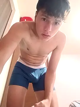 Snapshot of fercho_steel_twink chatting on April 7, 2026, 10:11 pm fercho steel twink online show from April 7, 2026, 10:11 pm