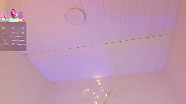 owenfoxx online show from April 17, 2026, 2:09 pm