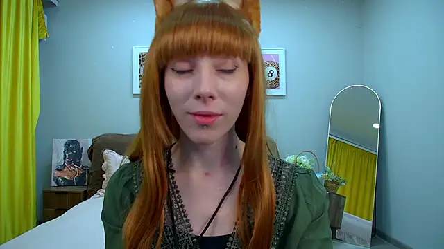 Snapshot of LeilaTaylors chatting on April 7, 2026, 6:10 pm LeilaTaylors online show from April 7, 2026, 6:10 pm