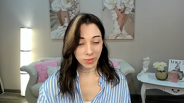 Snapshot of LeilaTaylors chatting on April 2, 2026, 6:09 am LeilaTaylors online show from April 2, 2026, 6:09 am