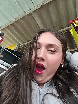 Naughty-Samanta- online show from April 15, 2026, 2:32 pm