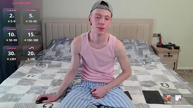 Snapshot of ZidNeeviil chatting on June 18, 2026, 9:58 am ZidNeeviil online show from June 18, 2026, 9:58 am