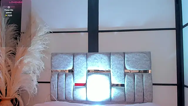 JeanneWilliams online show from April 15, 2026, 12:42 pm