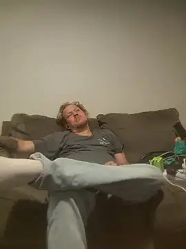 Snapshot of yourMasterisBored chatting on April 7, 2026, 4:58 am yourMasterisBored online show from April 7, 2026, 4:58 am