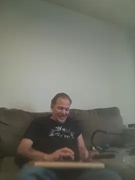 Snapshot of yourMasterisBored chatting on April 2, 2026, 2:02 pm yourMasterisBored online show from April 2, 2026, 2:02 pm