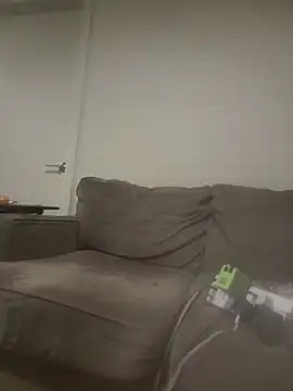 Snapshot of yourMasterisBored chatting on April 15, 2026, 2:39 am yourMasterisBored online show from April 15, 2026, 2:39 am