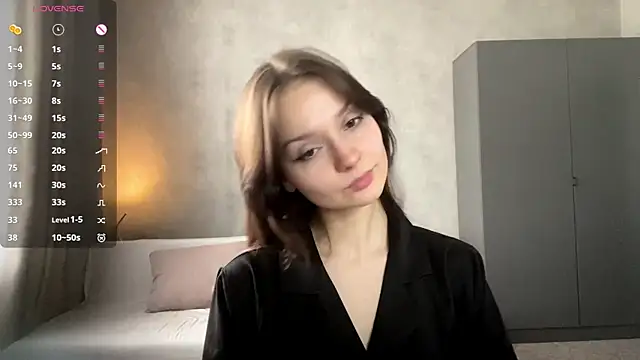 Snapshot of Rose_Nora chatting on April 9, 2026, 4:14 am Rose Nora online show from April 9, 2026, 4:14 am