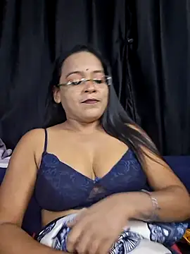 hornyrosy321 online show from June 29, 2026, 5:56 pm