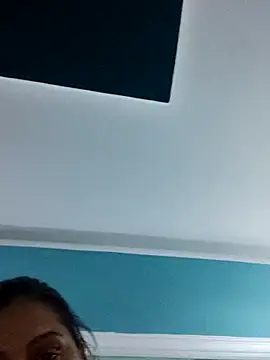 bianka39 online show from April 18, 2026, 8:09 pm